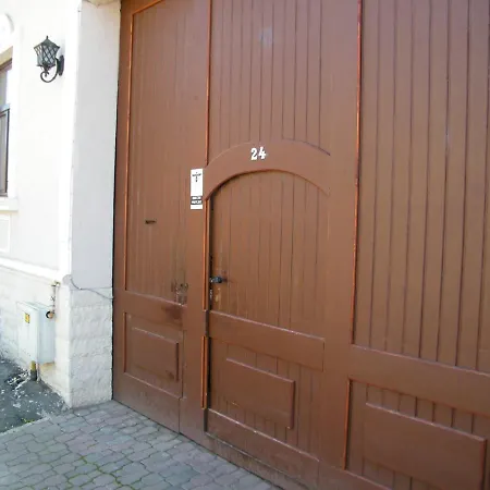 בית הארחה Casa Brasovechi *