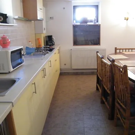 בית הארחה Casa Brasovechi